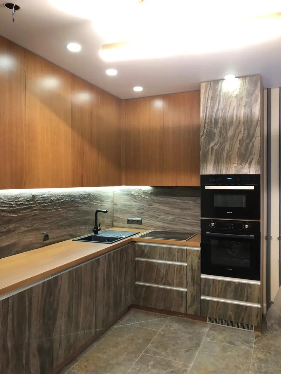 Угловые кухни