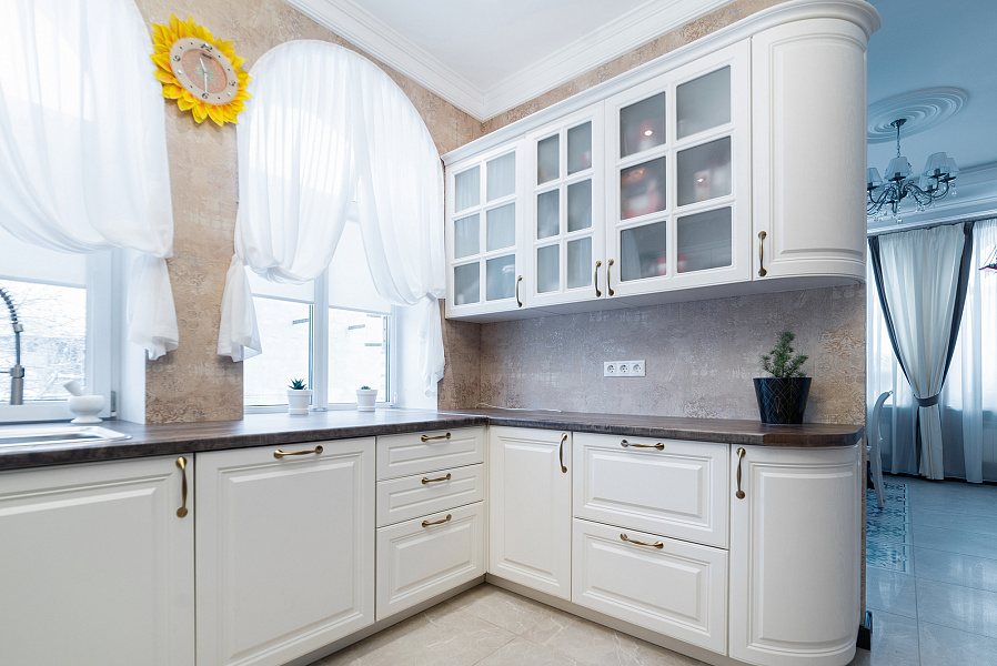 Кухня П-образная — Дуб крем