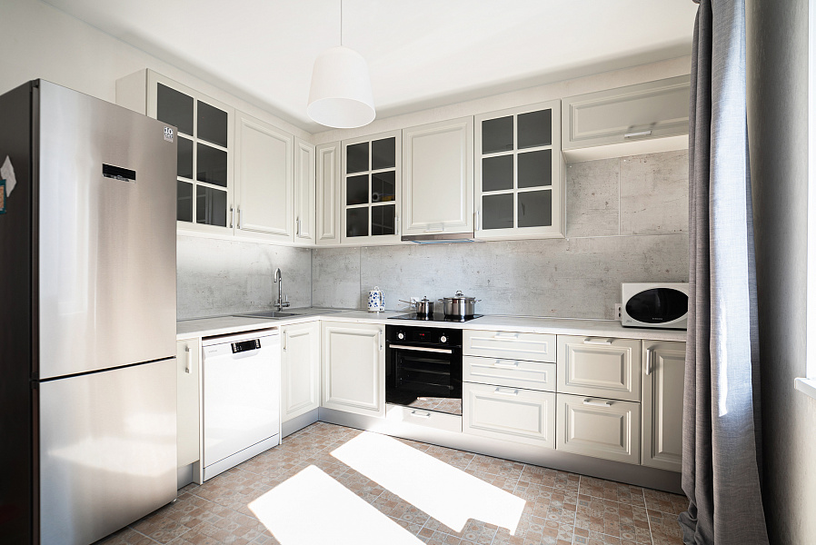 Кухня угловая серая классика